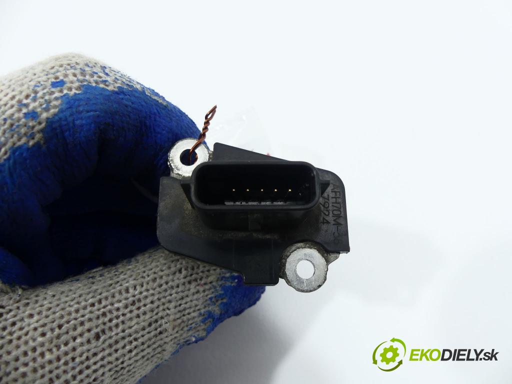 Nissan Tiida 1.6 16V 110 hp  81 kW 1600 cm3  váha vzduchu  (Váhy vzduchu)