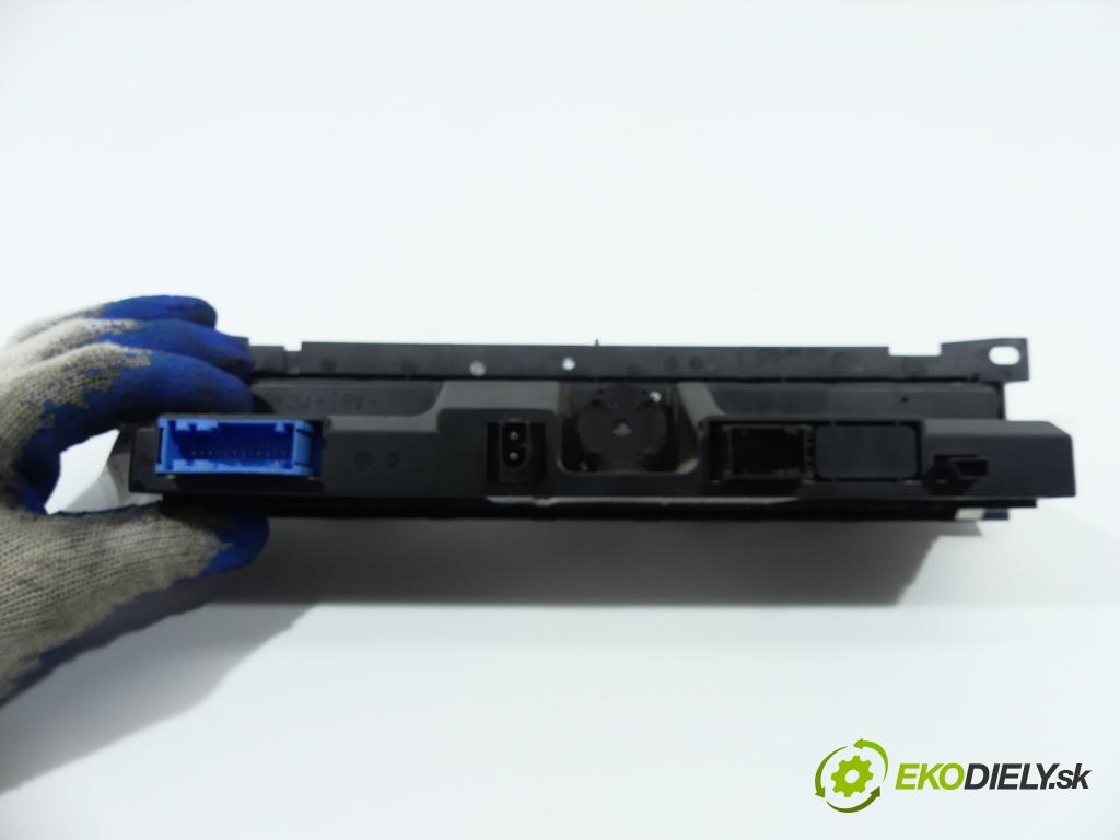 Bmw 7 e65 2001-2008 4.4 LPG  245 kW 4400 cm3  - Panel kúrenia