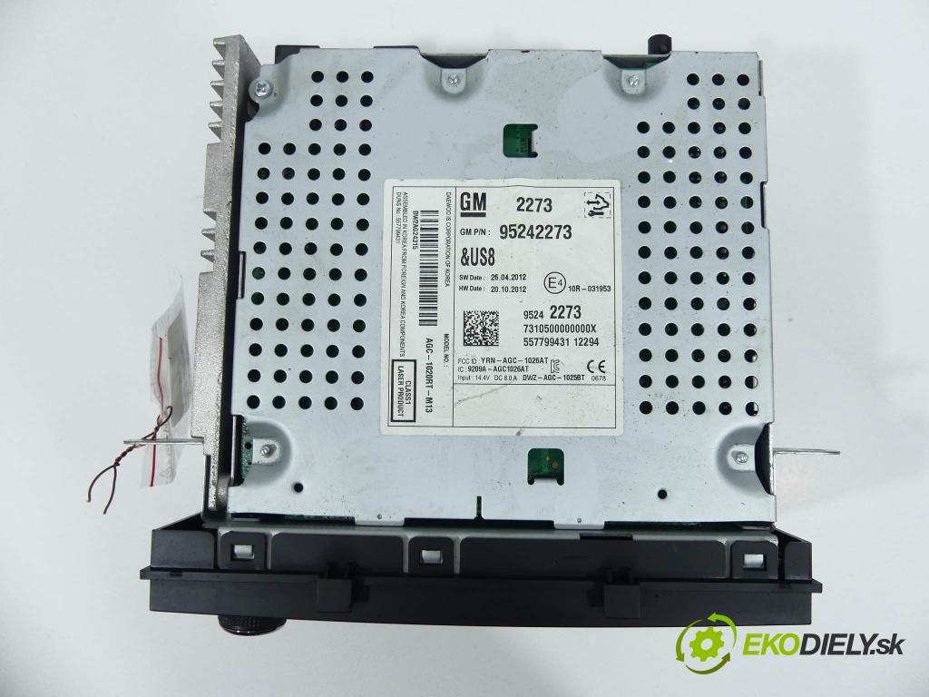 Chevrolet Aveo T300 2011-2014 1.2 16V 86 HP  63 kW 1200 cm3  RADIO  (Audio zariadenia)