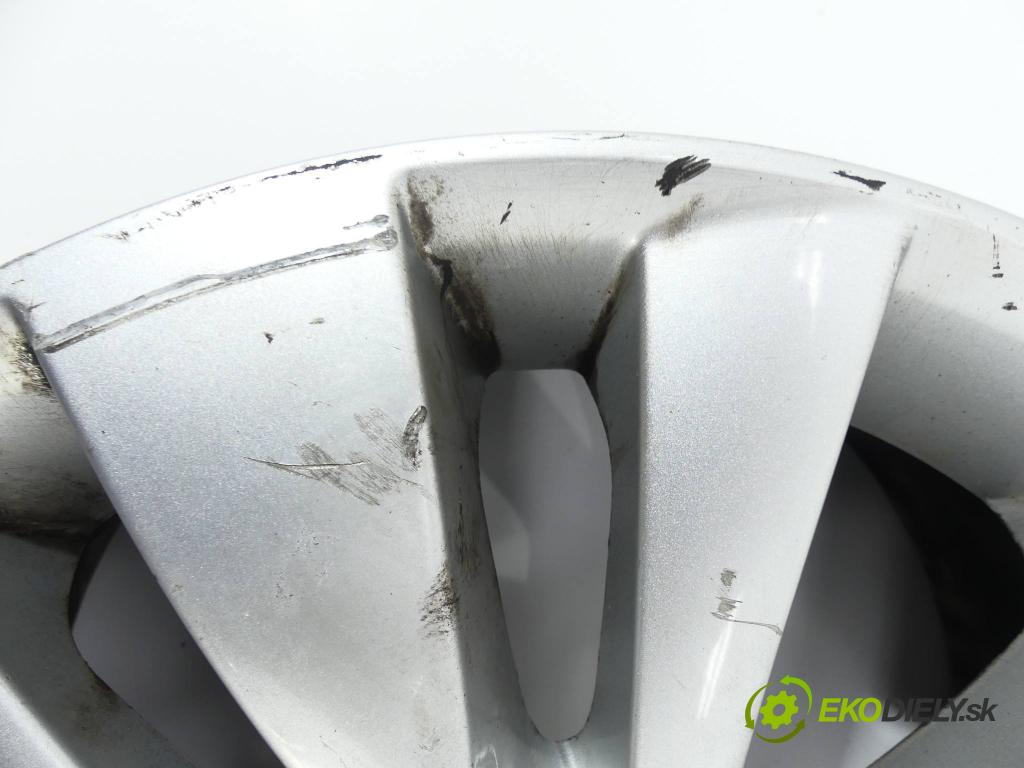 Citroen C4 Grand picasso 1.6 HDI 109 hp  80 kW 1600 cm3  hlinikové disky