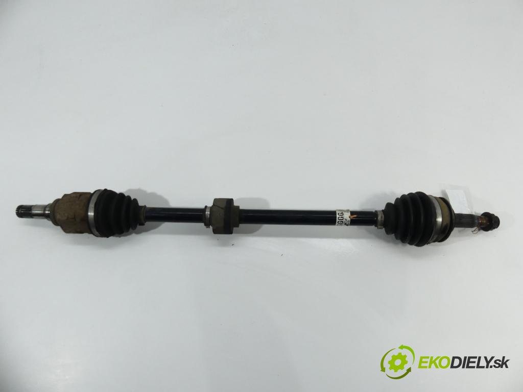 Toyota Yaris II 2005-2011 1.4 D4D 90 hp  66 kW 1400 cm3  poloos pravá  (Poloosy)