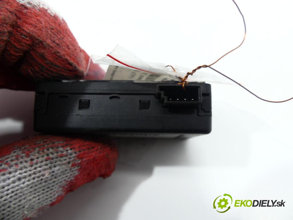 Bmw 3 e90 2005-2013 2.0D 163 HP  120 kW 2000 cm3  Snímač dažďa  (Snímače dažďa)