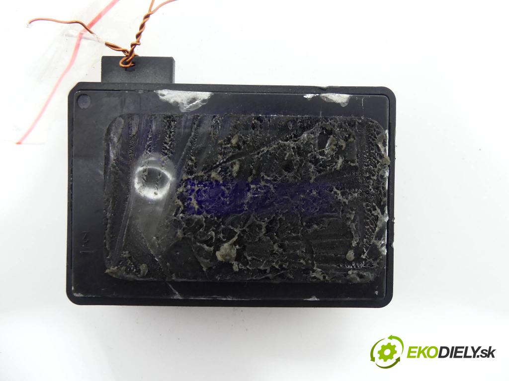 Bmw 3 e90 2005-2013 2.0D 163 HP  120 kW 2000 cm3  Snímač dažďa  (Snímače dažďa)