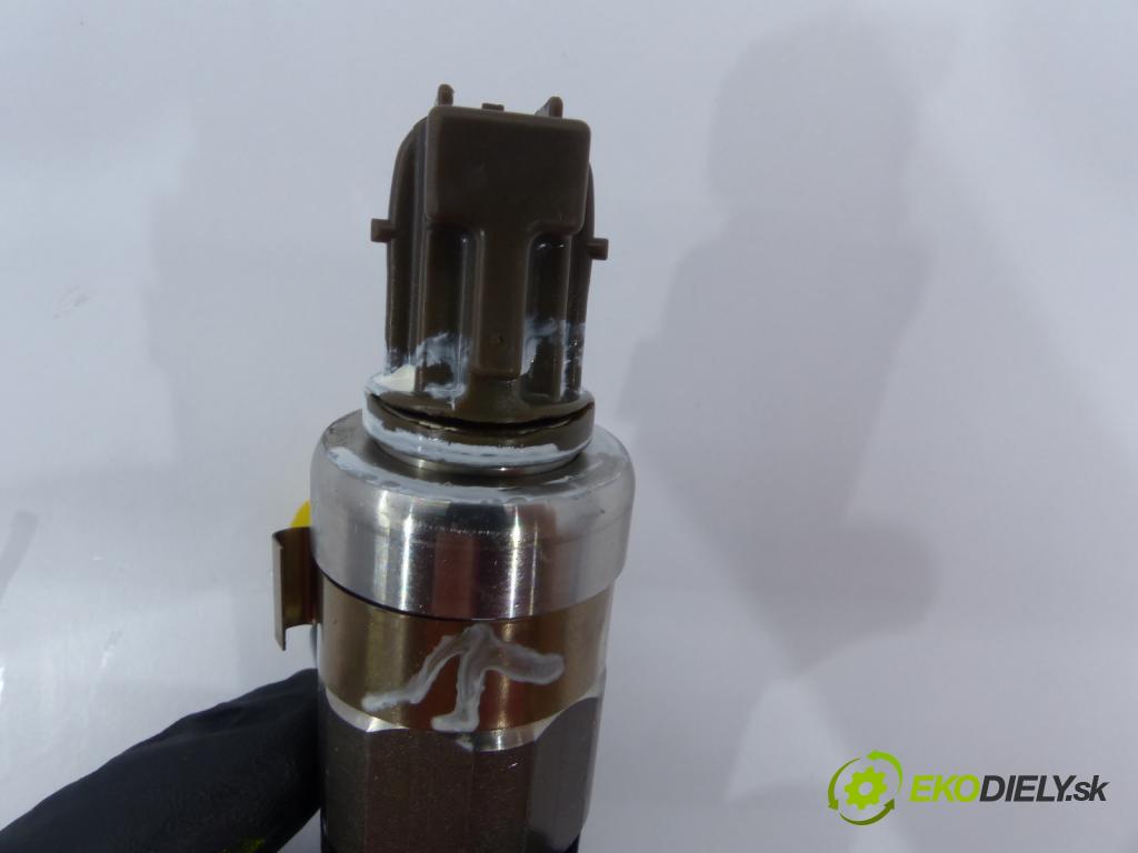 Toyota Land Cruiser J120 2002-2010 3.0 D4D 163 HP 120 kW 3000 cm3 5- vstrek (Vstrekovače)