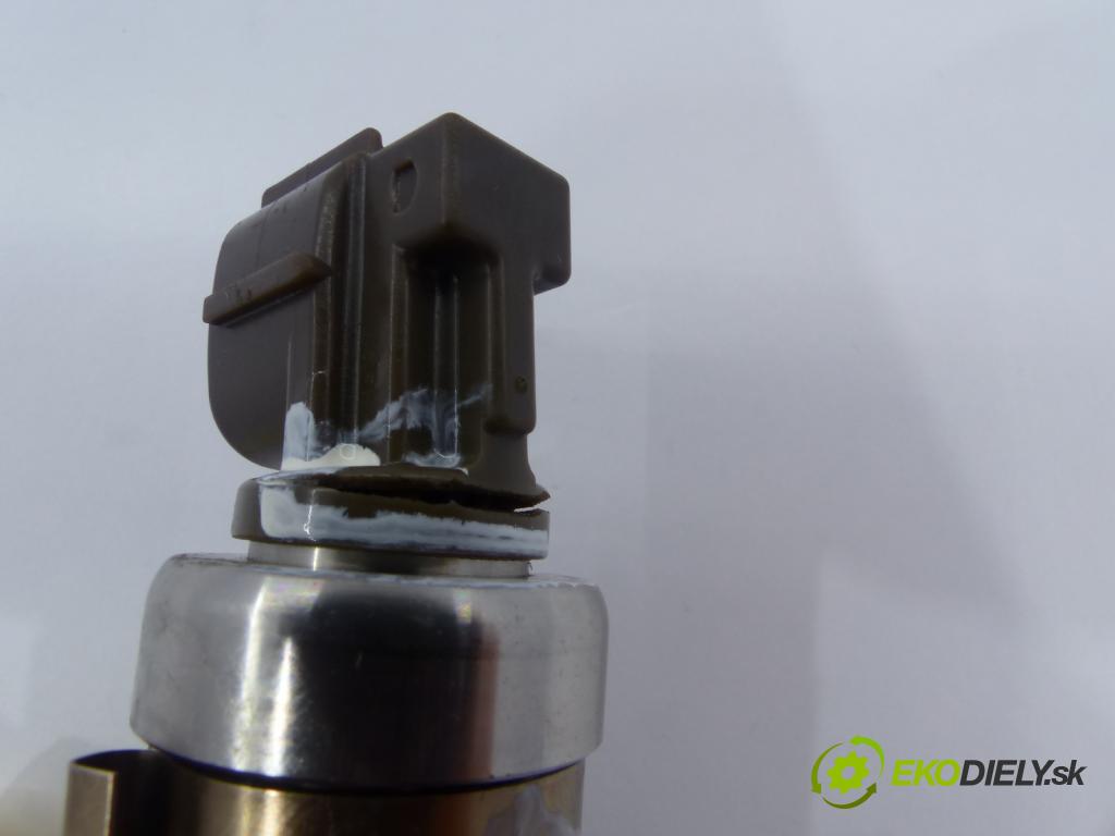 Toyota Land Cruiser J120 2002-2010 3.0 D4D 163 HP 120 kW 3000 cm3 5- vstrek (Vstrekovače)