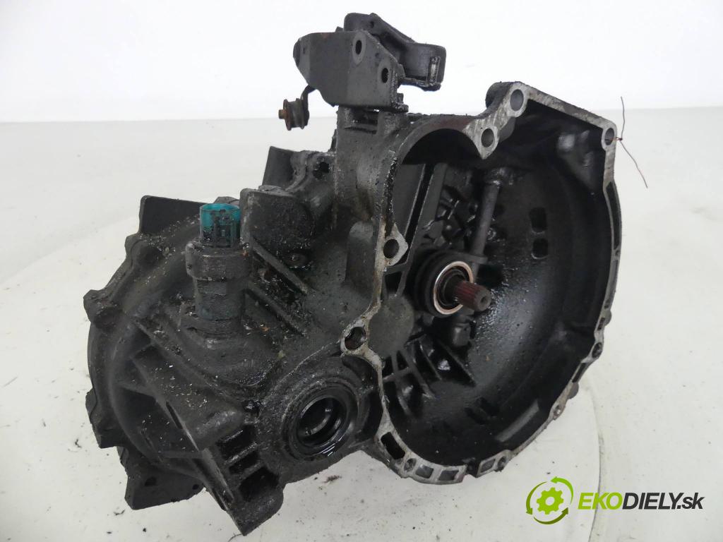 Hyundai Coupe 1.6 16V 116 hp  85 kW 1600 cm3  převodovka - manuální