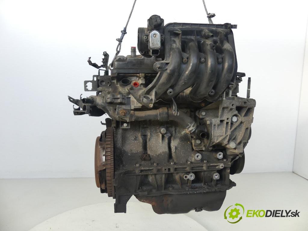 Peugeot 206 1.1 8V 60 HP  44 kW 1100 cm3  Motor benz. HFX
