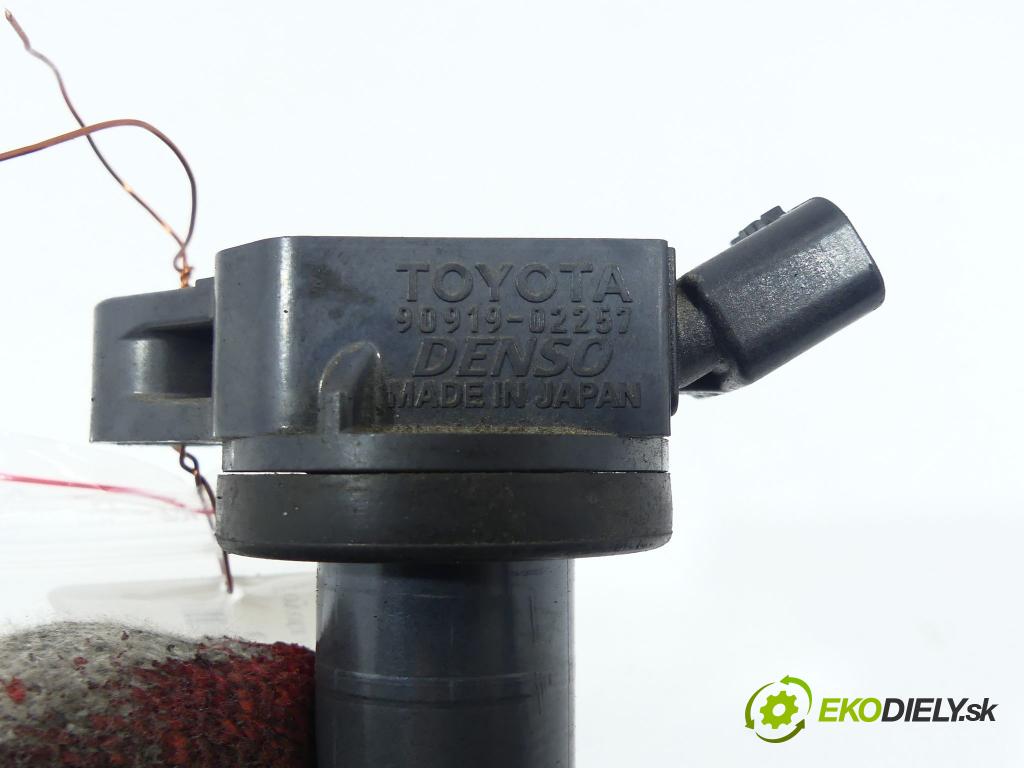 Toyota Auris I 2006-2013 1.3 16V VVTI 99 hp  73 kW 1330 cm3  cívka zapalovací  (Zapalovací cívky, moduly)