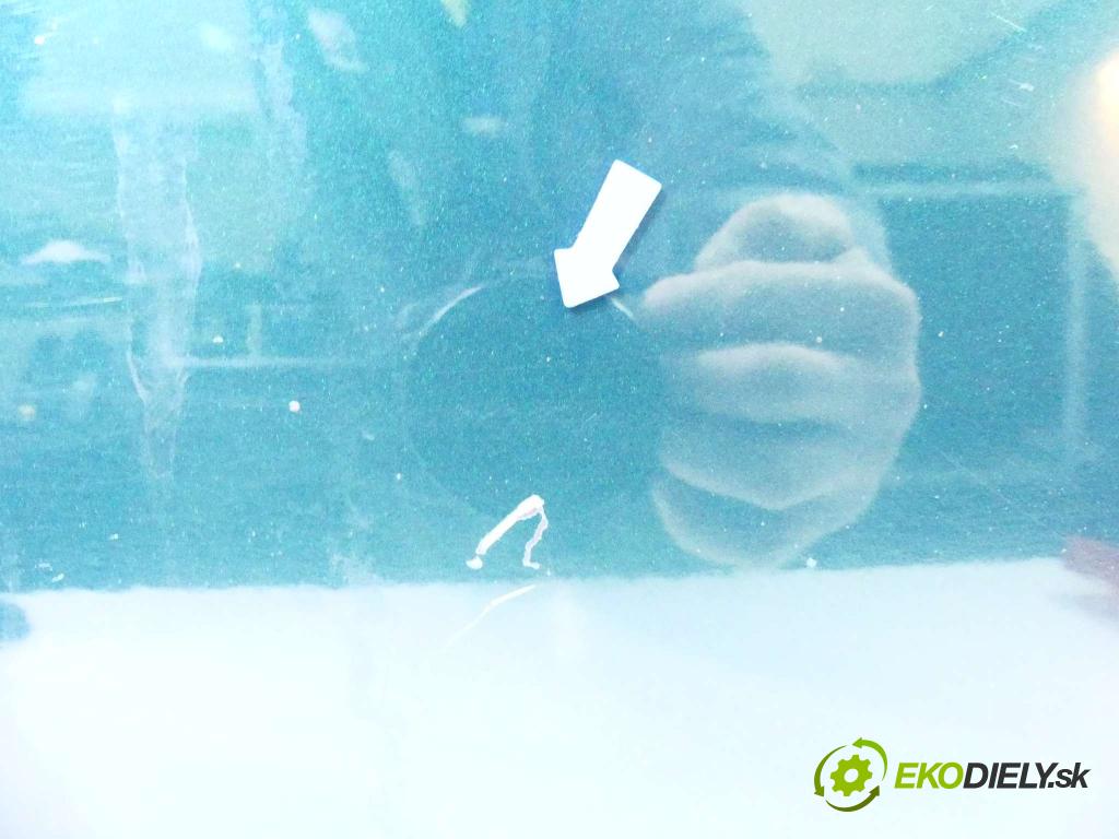 Peugeot 307 2.0 HDI 90 hp  66 kW 2000 cm3  dveře přední část levé