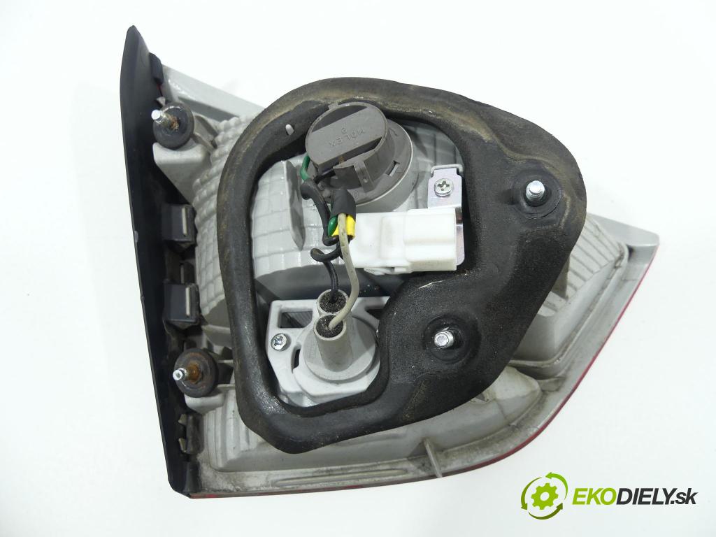 Hyundai Ix35 2.0 CRDi 136hp  100 kW 2000 cm3  světlo zadní část pravá