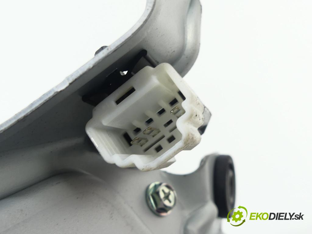 Hyundai I20 I 2008-2014 1.1 CRDi 75 hp  55 kW 1100 cm3  motor stěrače zadní část