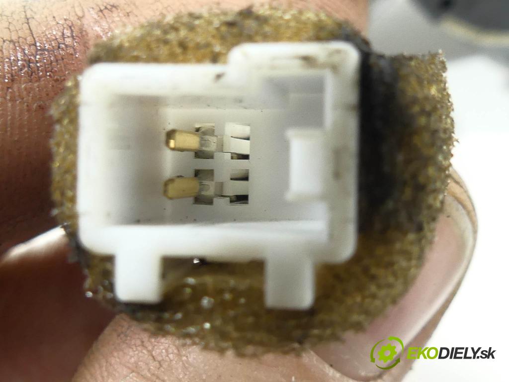 Mitsubishi Pajero II 1991-1999 2.5 TD 99 hp  73 kW 2500 cm3  spínačka  (Spínací skříňky a klíče)