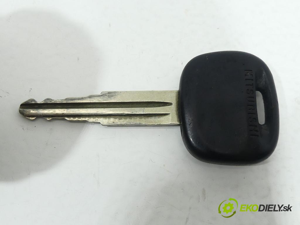 Mitsubishi Pajero II 1991-1999 2.5 TD 99 hp  73 kW 2500 cm3  spínačka  (Spínací skříňky a klíče)