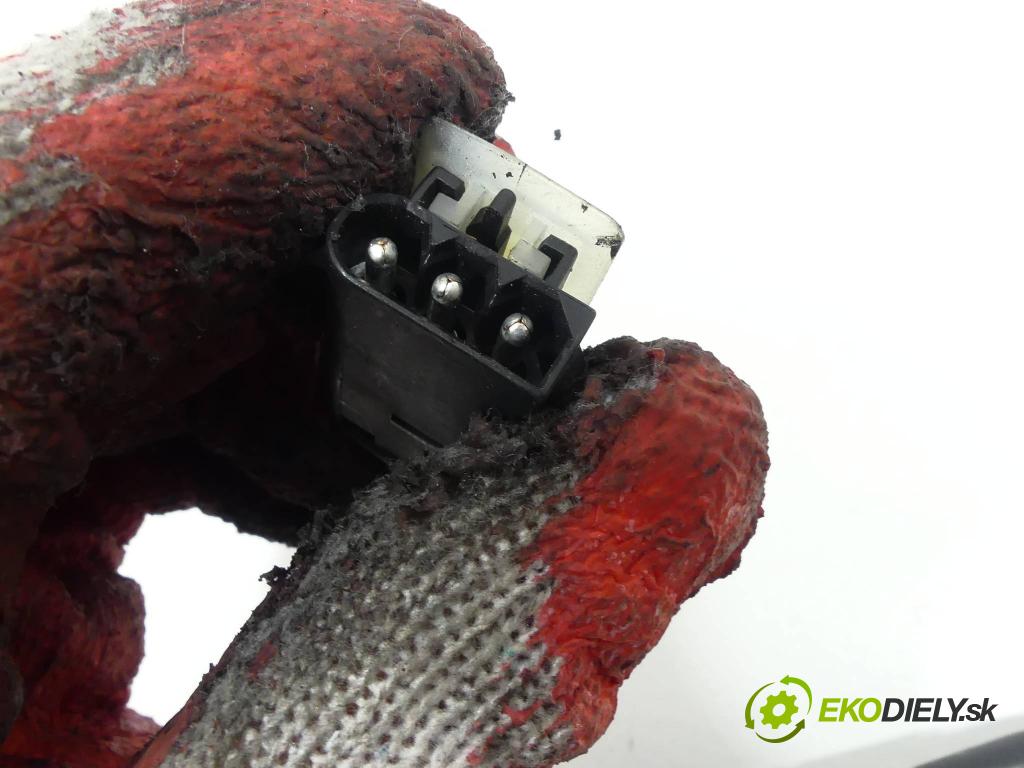 Bmw 7 e65 2001-2008 258 hp  190 kW 4000 cm3  zámok dveří zadní část