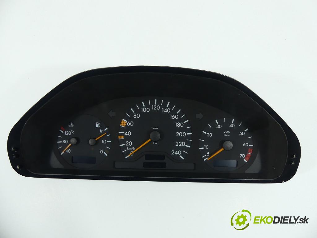 Mercedes C W202 1993-2001 2.0   2000 cm3  Prístrojovka  (Prístrojové dosky, displeje)