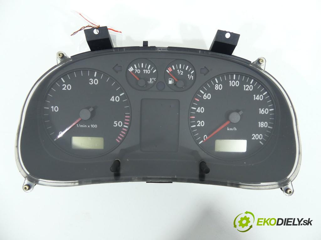 Seat Arosa 1.7 SDI 60 HP  44 kW 1700 cm3  Prístrojovka  (Prístrojové dosky, displeje)