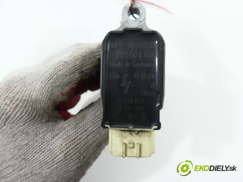 Renault Fluence 2.0 16V 140 HP 103 kW 2000 cm3 Cievka zapaľovacia (Zapaľovacie cievky, moduly)