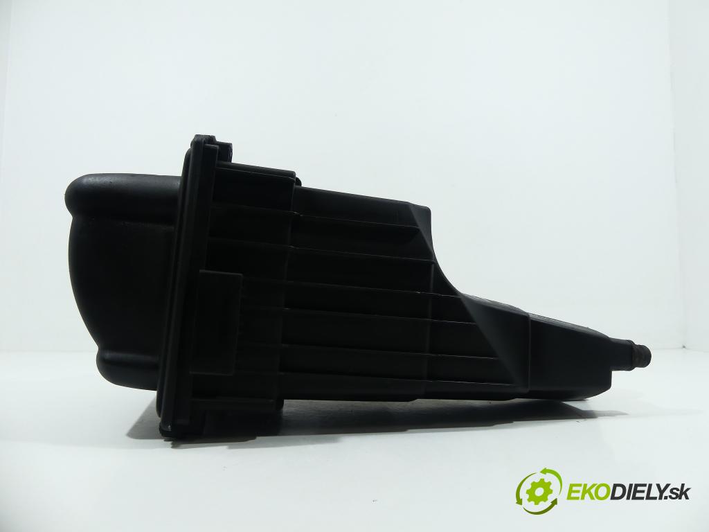 Peugeot 206 1.9D 69 hp  51 kW 1900 cm3  obal filtra vzduchu  (Kryty filtrů)