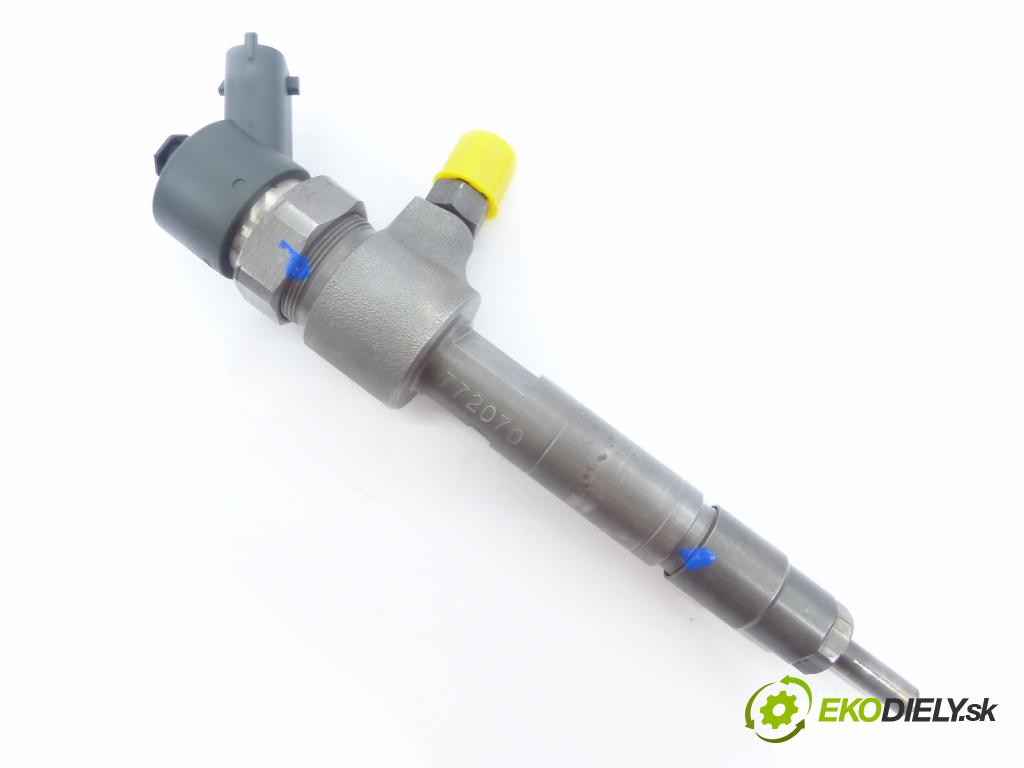 Lancia Lybra 2.4 JTD 140 HP  103 kW 2400 cm3  vstrekovač  (Vstrekovače)