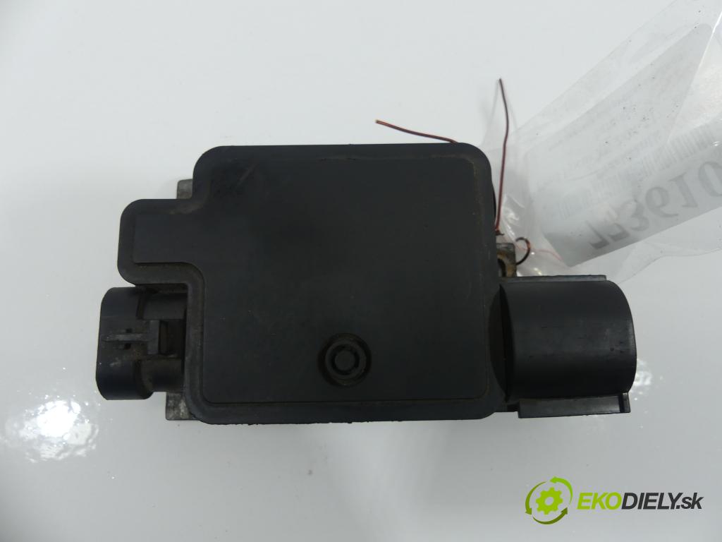 Ford Focus Mk2 2004-2011 1.6 16V 101 HP  74 kW 1600 cm3  relé  (Relé)