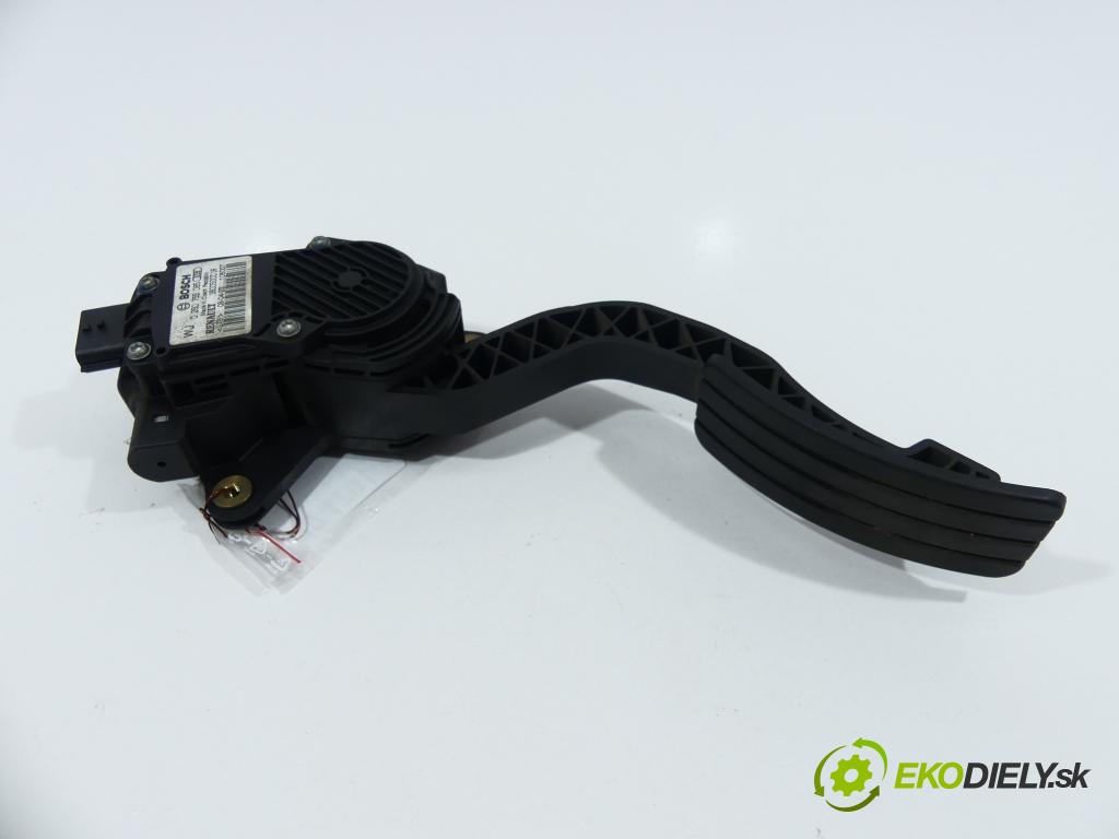 Renault Laguna III 2007-2015 2.0 DCI 150 HP  110 kW 2000 cm3  pedále  (Pedále)