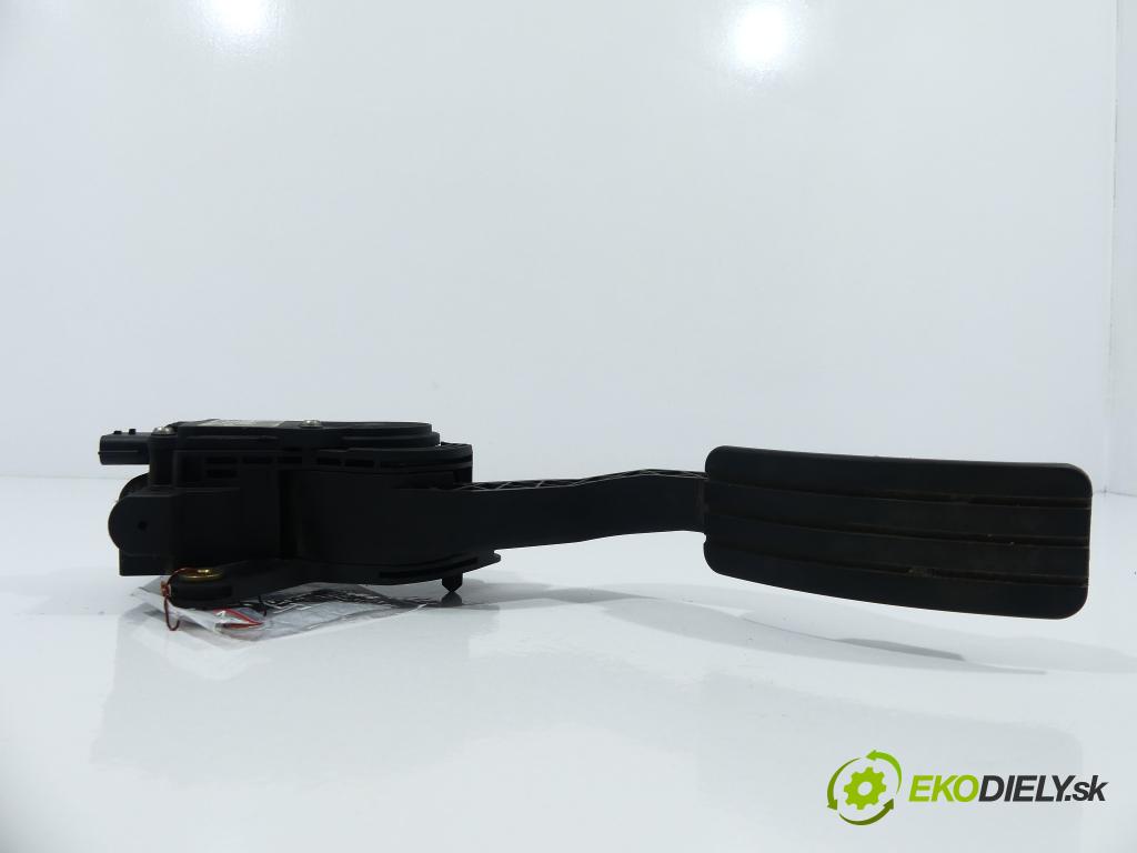 Renault Laguna III 2007-2015 2.0 DCI 150 HP  110 kW 2000 cm3  pedále  (Pedále)