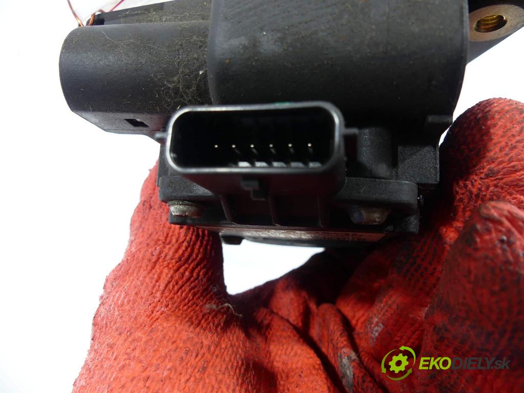 Renault Laguna III 2007-2015 2.0 DCI 150 HP  110 kW 2000 cm3  pedále  (Pedále)