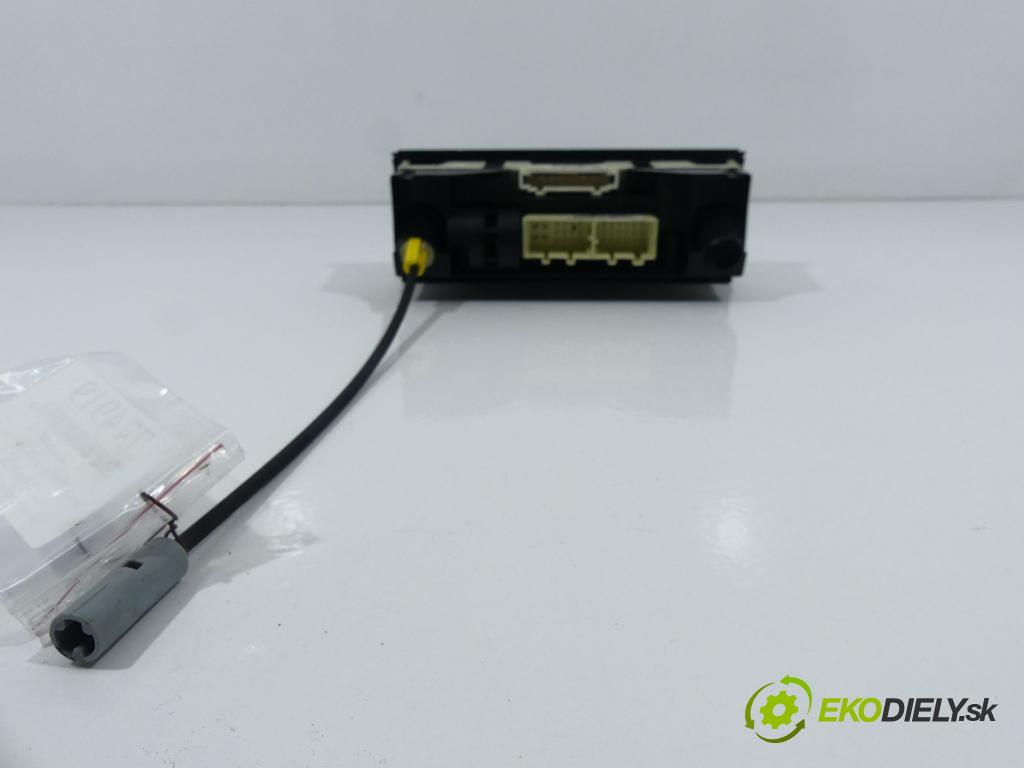 Skoda Fabia II 2007-2014 1.4 TDI 80 HP  59 kW 1400 cm3  - Panel kúrenia