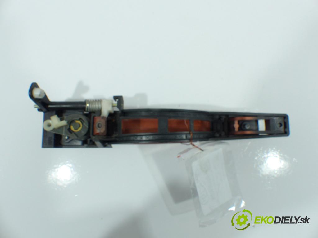 Peugeot 307 2.0 16V 136 HP  100 kW 2000 cm3  Kľučka predný ľavá strana vonkajšia  (Vonkajšie predné ľavé)