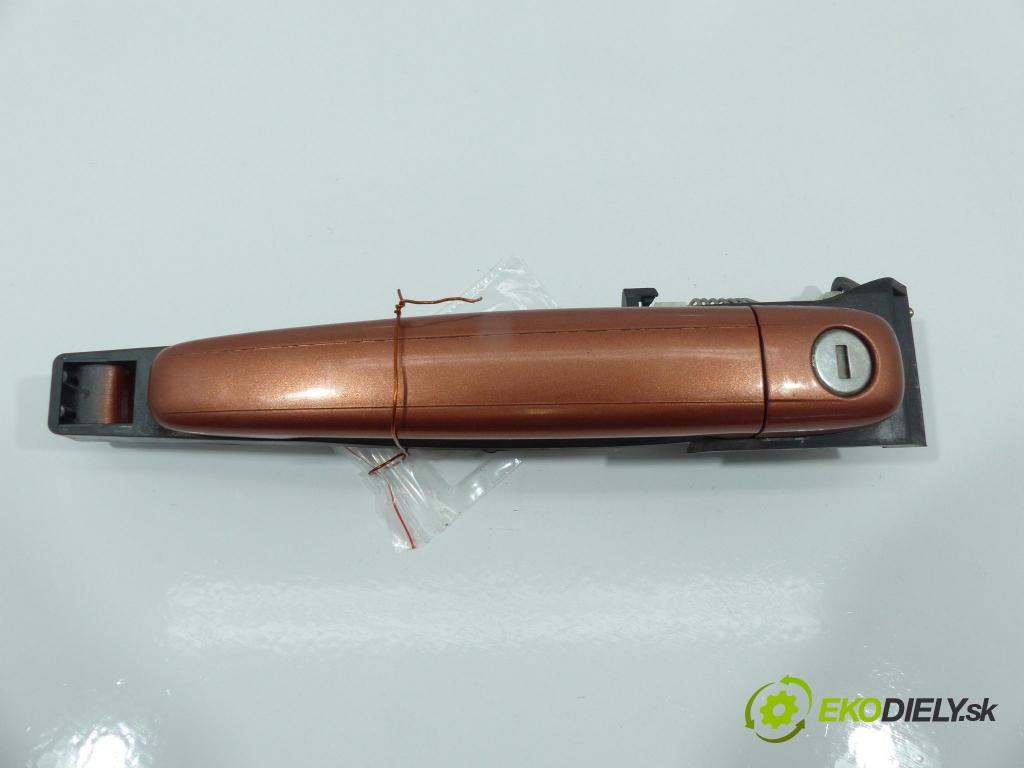 Peugeot 307 2.0 16V 136 HP  100 kW 2000 cm3  Kľučka predný ľavá strana vonkajšia  (Vonkajšie predné ľavé)