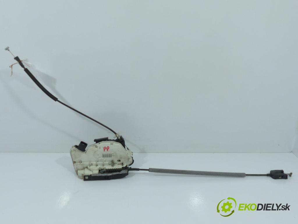 Skoda Fabia II 2007-2014 1.6 TDI 105 HP  77 kW 1600 cm3  zámok predný pravy