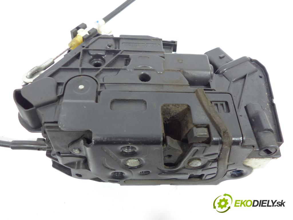 Skoda Fabia II 2007-2014 1.6 TDI 105 HP  77 kW 1600 cm3  zámok predný pravy