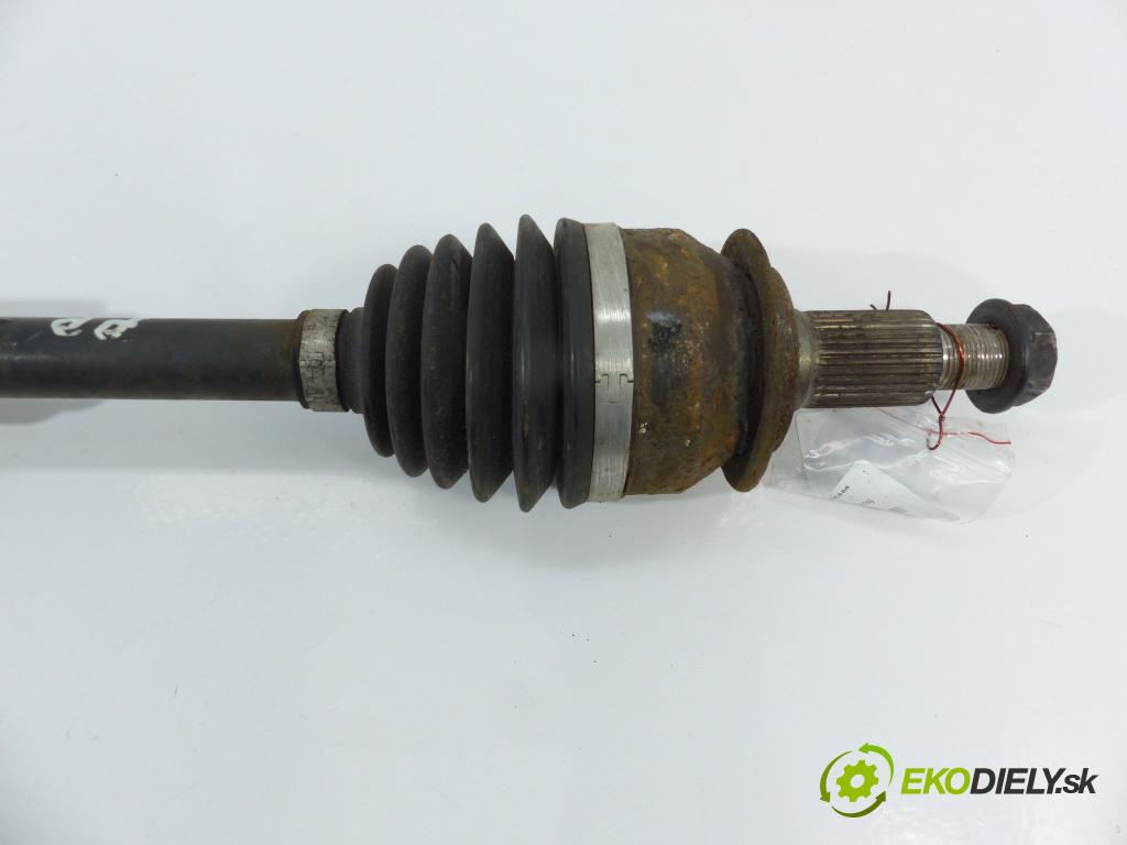 Suzuki Kizashi 2.4b 178km  131 kW 2400 cm3  Poloos pravá  (Poloosy)