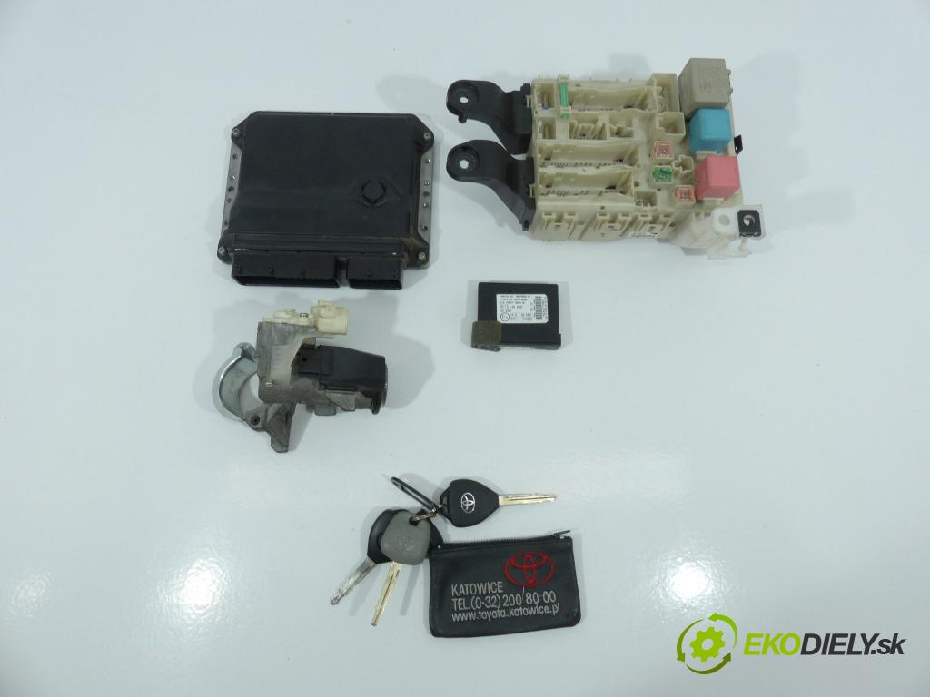 Toyota Corolla E15 2007-2014 1.6 VVTI 132  HP  97 kW 1600 cm3  Jednotka riadiaca