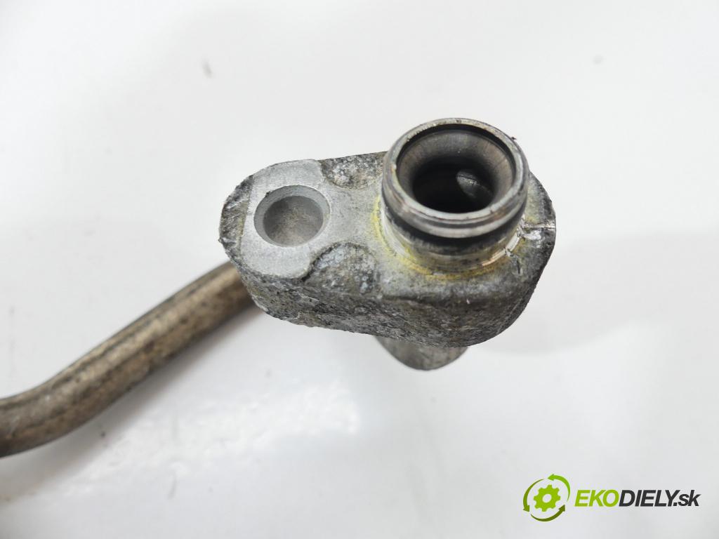 Toyota Yaris II 2005-2011 1.4 D4D 90 HP  66 kW 1400 cm3  Rúrka klimatizácie