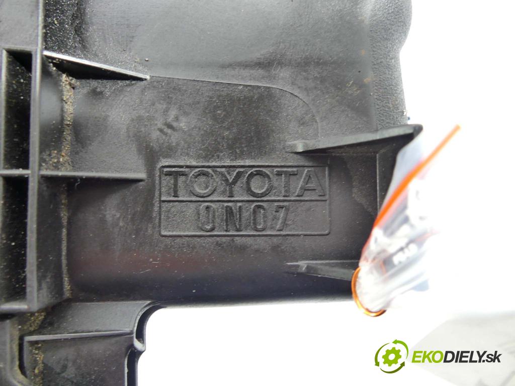 Toyota Auris II 2012-2018 1.4 D4D 90 hp  66 kW 1400 cm3  obal filtra vzduchu  (Kryty filtrů)