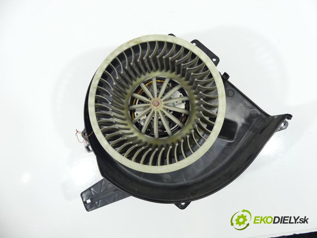 Audi A2 1.4 TDI 75 hp  55 kW 1400 cm3  - vzduchu