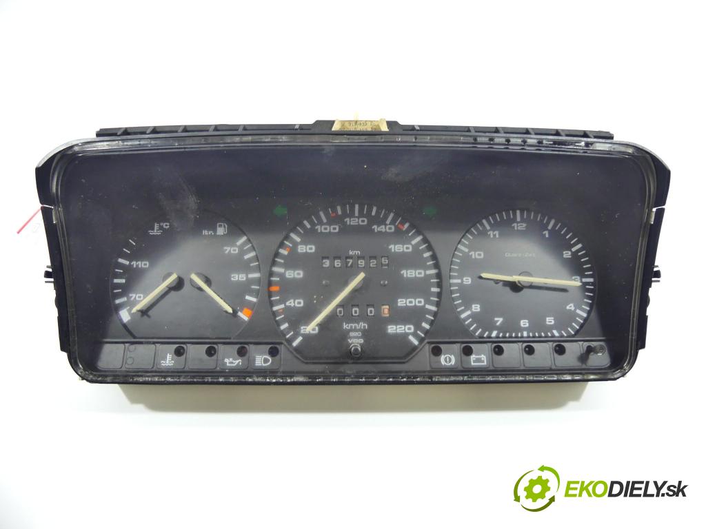 Vw Passat B3 1988-1993 2.0 8V 116 HP  85 kW 2000 cm3  Prístrojovka  (Prístrojové dosky, displeje)