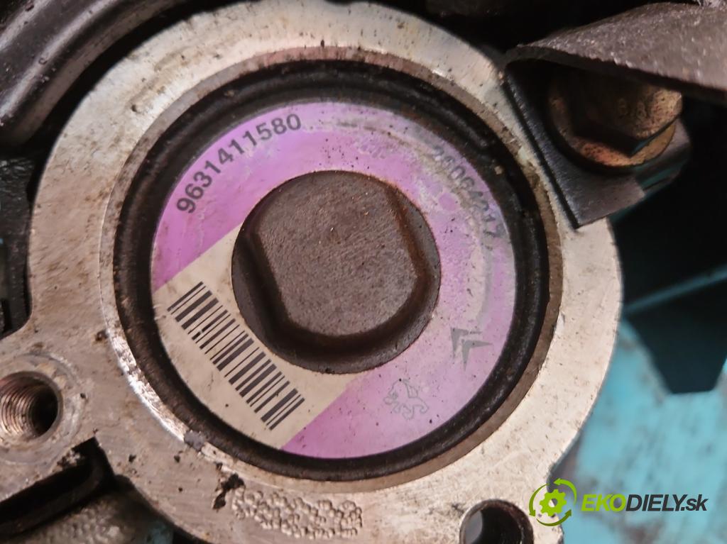 Peugeot 206 1.4 8V vstrekovanie veľký bod: 75 HP  55 kW 1400 cm3 5- čerpadlo posilovač  (Servočerpadlá, pumpy riadenia)