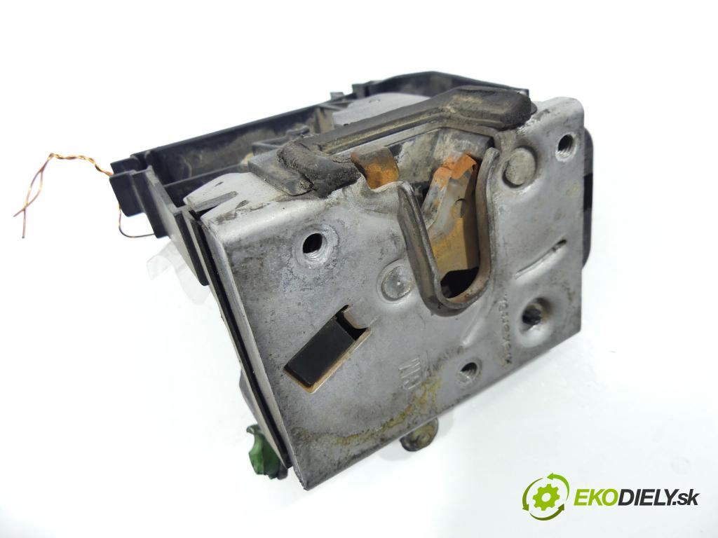 Opel Corsa C 2000-2006 1.0 12V 58 hp  43 kW 1000 cm3  zámok přední část levý 
