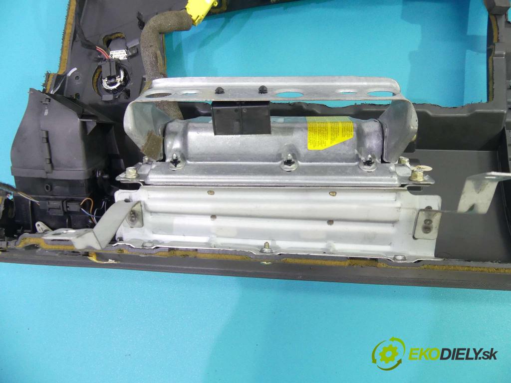 Vw Sharan I 1995-2010 1.9 TDI 116 HP  85 kW 1900 cm3  palubovka -