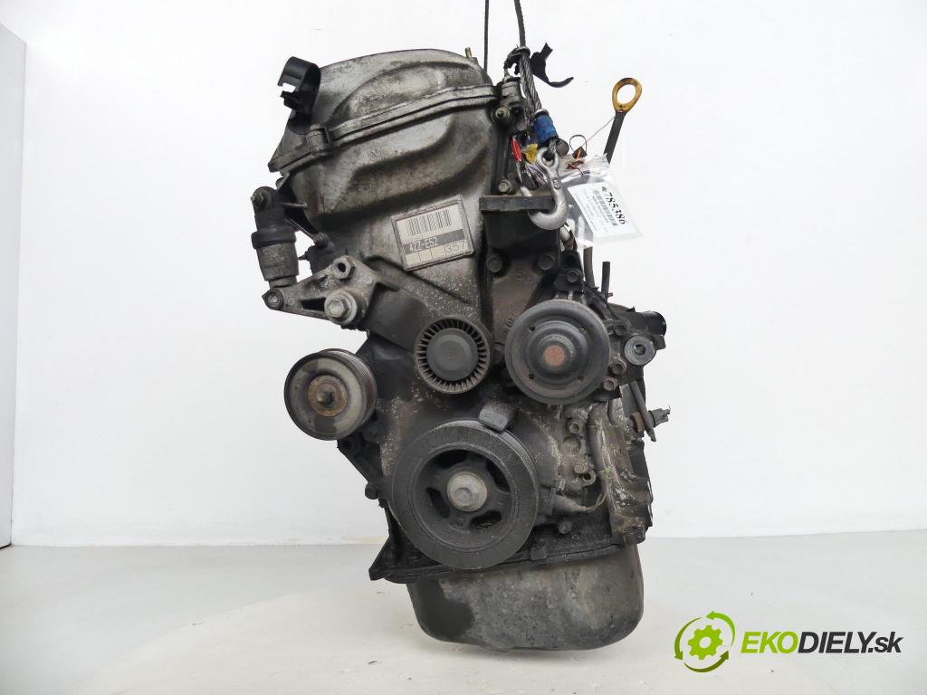 Toyota Corolla E12 2001-2009 1.4 VVTI 16V 97 HP 71 kW 1400 cm3 Motor benz.
