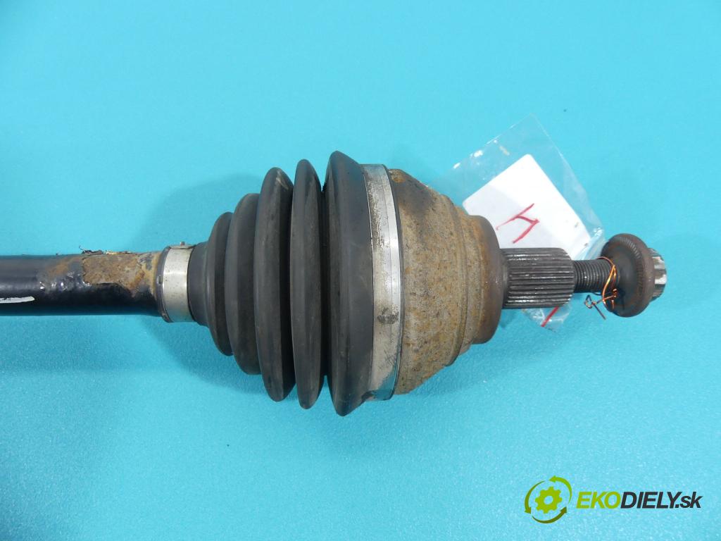 Skoda Octavia II 2004-2013 1.8 TSI 160 HP  118 kW 1800 cm3  Poloos ľavá strana  (Poloosy)