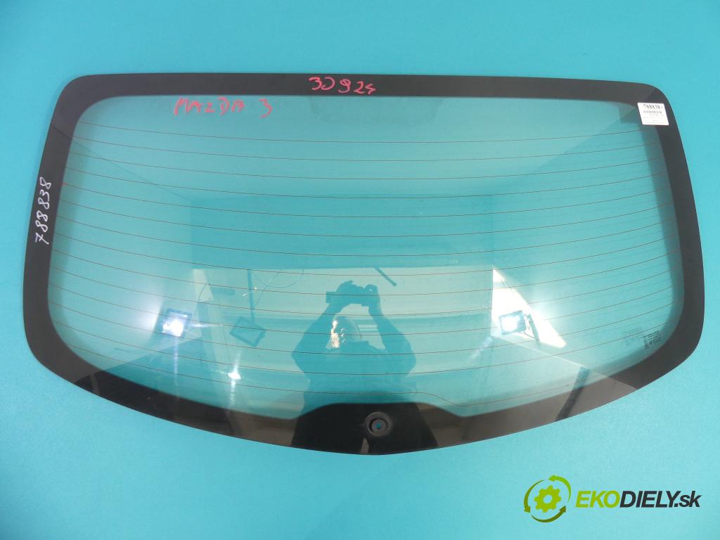 Mazda 3 I BK 2003-2009 1.6 16V 105 hp  77 kW 1600 cm3  okno zadní část  (Okna zadní)