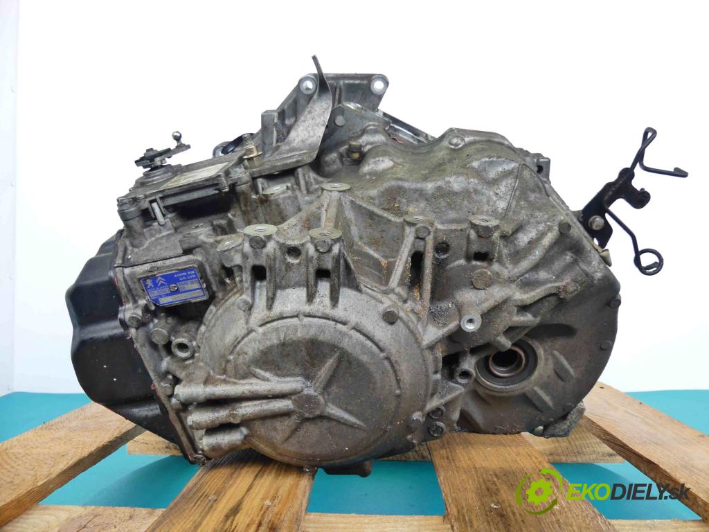 Peugeot 407 2.7 HDI 204 hp  150 kW 2700 cm3  převodovka - automat