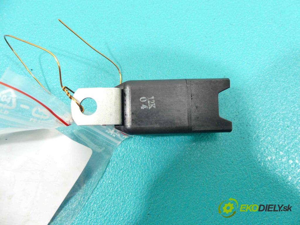 Honda Legend IV 2004-2012 3.7 V6  217 kW 3700 cm3  relé  (Relé)