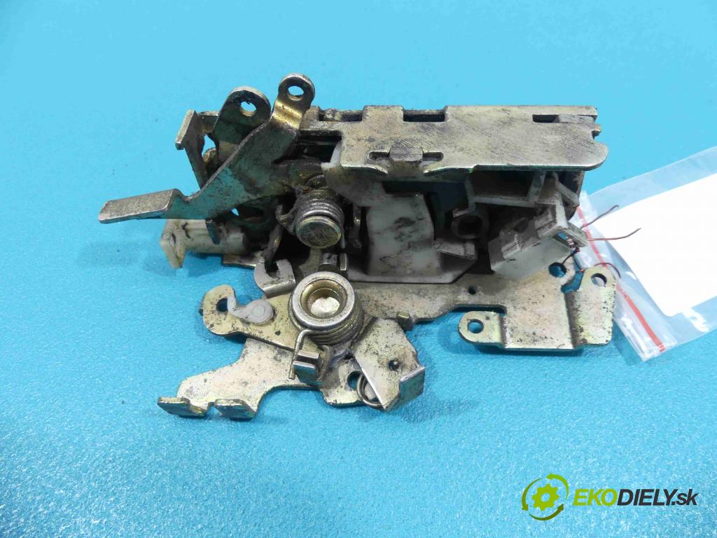 Mercedes Vito W638 1996-2003 2.2 CDI 122 HP  90 kW 2200 cm3  zámok predný ľavy