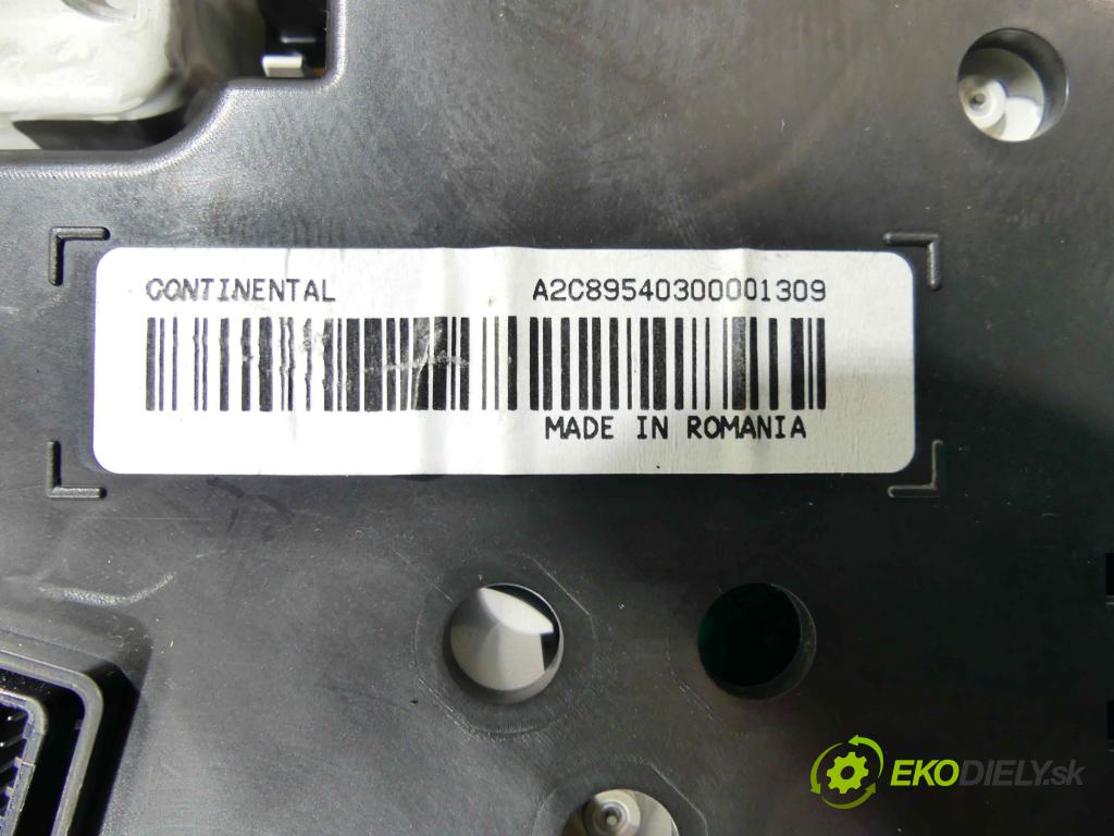 Suzuki Swift Mk7 2010-2017 1.2 94 HP  69 kW 1200 cm3  Prístrojovka 3411068LA5 (Prístrojové dosky, displeje)