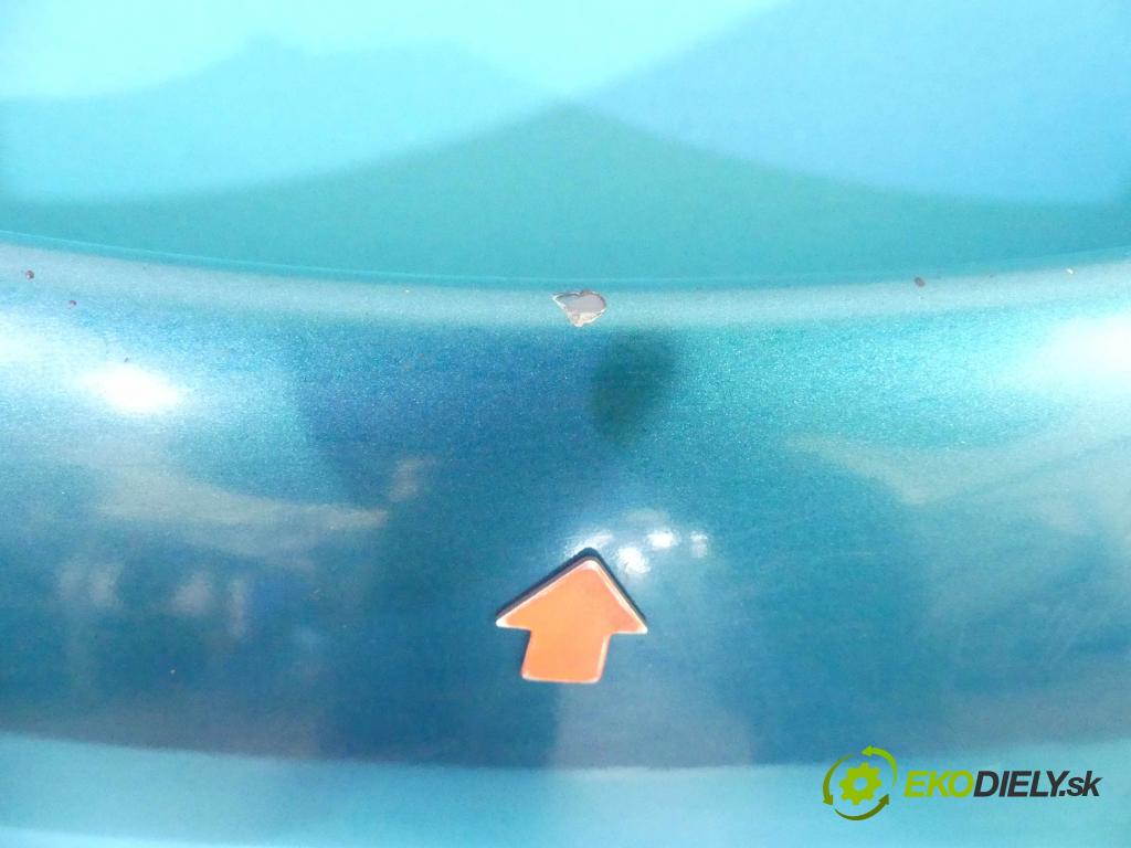 Mazda 323f 1.5B 88 hp  65 kW 1500 cm3  blatník přední část pravý