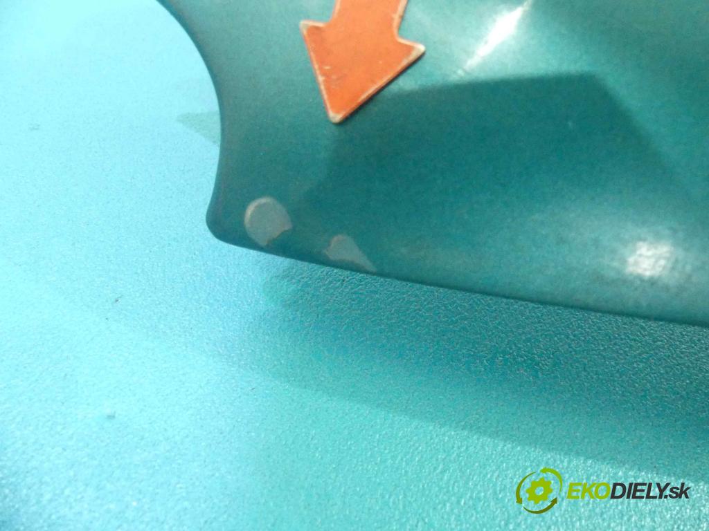 Mazda 323f 1.5B 88 hp  65 kW 1500 cm3  blatník přední část pravý